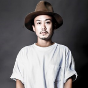 山形 栄介