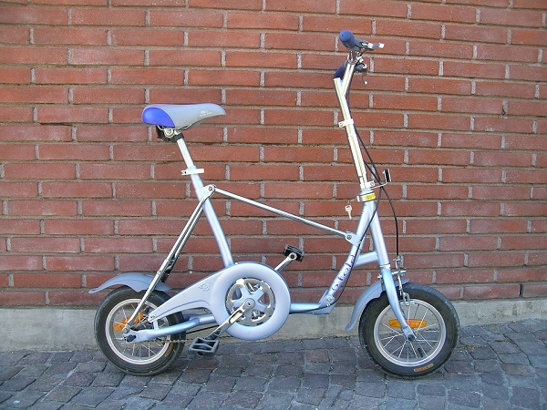 特殊な折りたたみ自転車